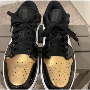 The Air Jordan 1 Low 'Gold Toe, GOAT Certified Original